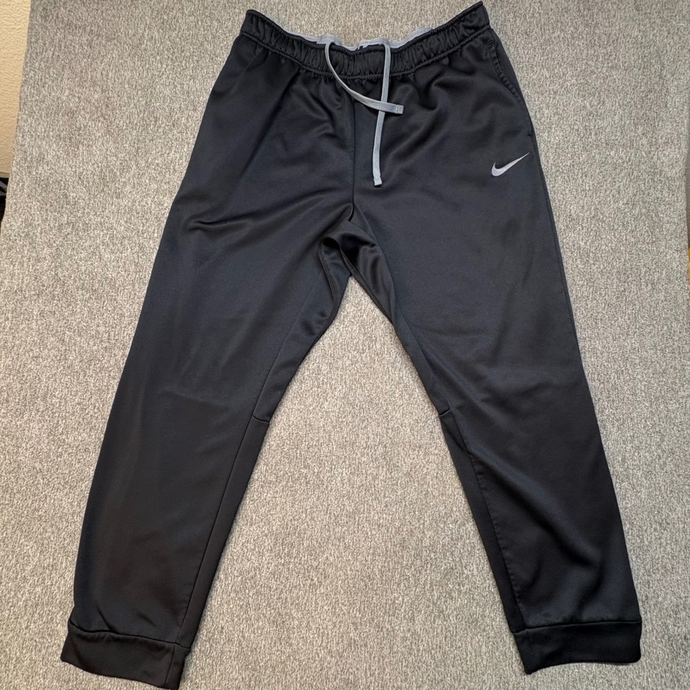Nike Therma Fit KO Cuffed Jogger Pants Mens Size XXL Black Sweatpants 839098-010
